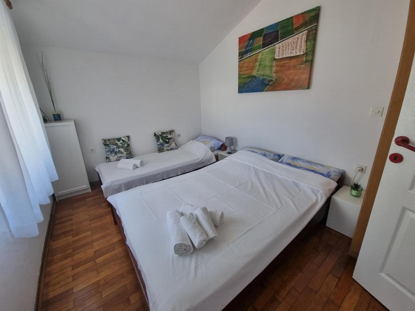 Apartments Rising Sun Vir Ngoại thất bức ảnh
