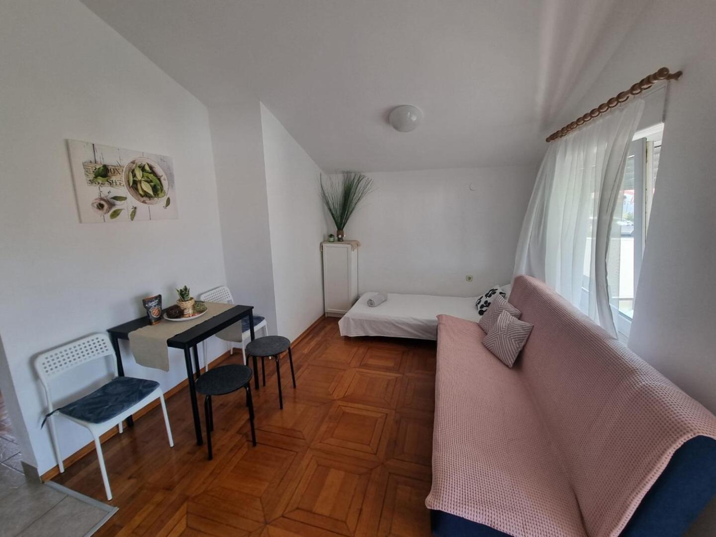 Apartments Rising Sun Vir Ngoại thất bức ảnh